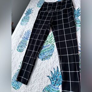 IMAN Black Leggings with White Pinstripe Grid Medium